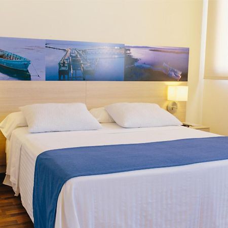 Hotel L'Algadir Del Delta El Poblenou del Delta Room photo
